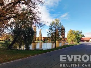 Prodej pozemku pro bydlení, Dlouhá Lhota, 1300 m2
