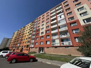 Prodej bytu 1+1, Ústí nad Labem - Severní Terasa, Kmochova, 33 m2