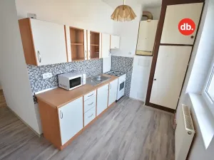 Prodej bytu 2+1, Toužim, Plzeňská, 58 m2