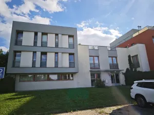 Prodej bytu 1+kk, Praha - Pitkovice, Holubinková, 39 m2