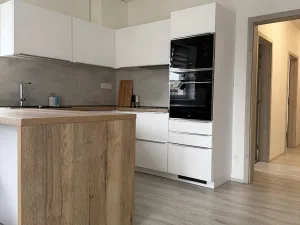 Pronájem bytu 2+kk, Trhové Sviny, Za Pilou, 49 m2