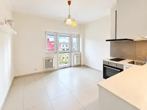 Pronájem bytu 2+kk, Praha - Nusle, Sevřená, 50 m2