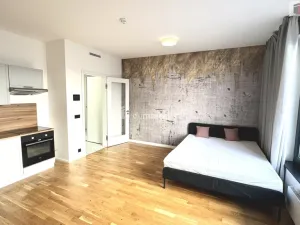 Pronájem bytu 1+kk, Praha - Smíchov, Grafická, 31 m2