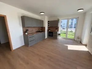Pronájem bytu 1+kk, Dobřany, Denksteinova, 39 m2