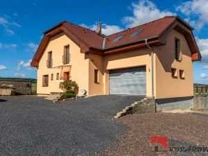 Prodej rodinného domu, Újezd, 346 m2
