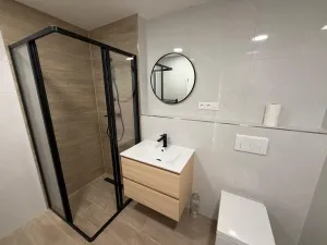 Pronájem bytu 2+kk, Praha, Toužimská, 43 m2