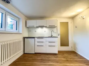 Pronájem bytu 1+kk, Praha - Kunratice, Krameriova, 20 m2