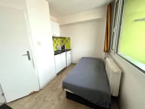 Pronájem bytu 1+kk, Praha - Radotín, Vrážská, 18 m2