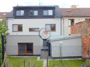 Pronájem bytu 2+kk, Třebíč - Horka-Domky, Vaňkovo nám., 63 m2