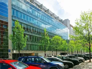 Pronájem kanceláře, Praha, Thámova, 193 m2
