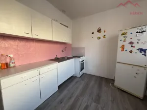 Prodej bytu 2+1, Chomutov, Dřínovská, 62 m2