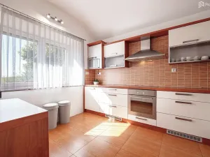Prodej rodinného domu, Lísek, 252 m2