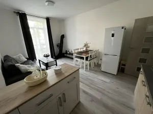 Pronájem bytu 2+kk, Milovice, Slepá, 39 m2
