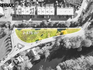Prodej pozemku pro bydlení, Hradec Králové, 2475 m2