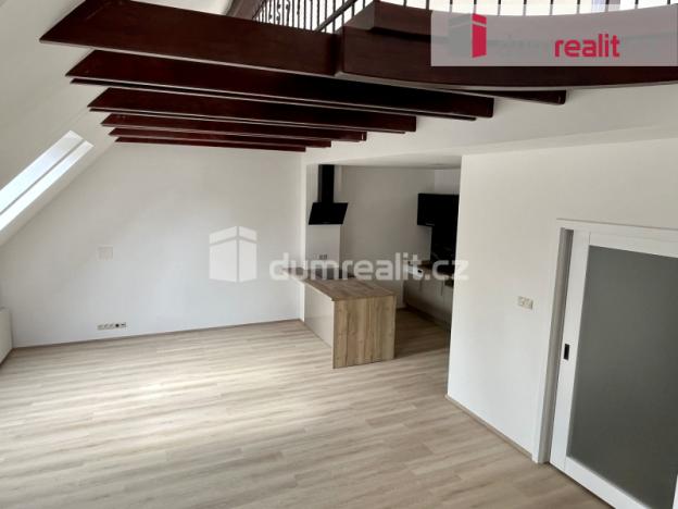 Prodej bytu 2+kk, Mariánské Lázně, Chopinova, 87 m2