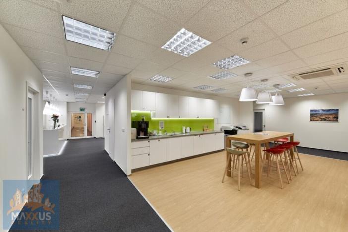 Pronájem kanceláře, Praha - Holešovice, Dělnická, 14 m2