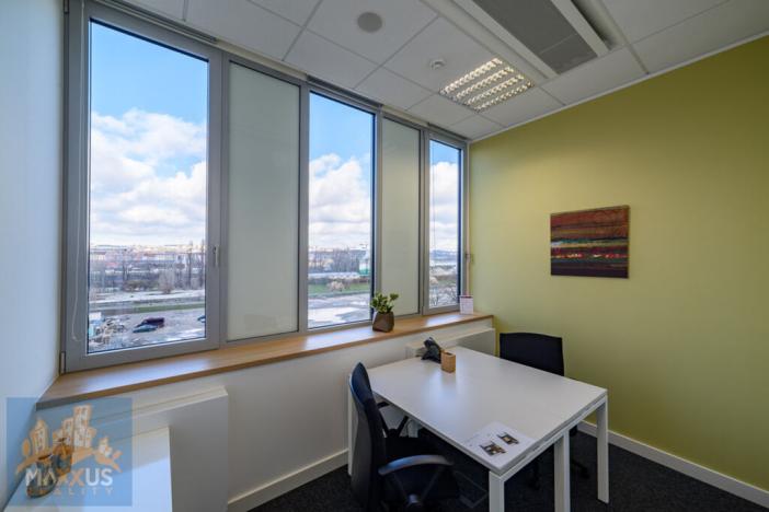 Pronájem kanceláře, Praha - Karlín, Rohanské nábřeží, 12 m2