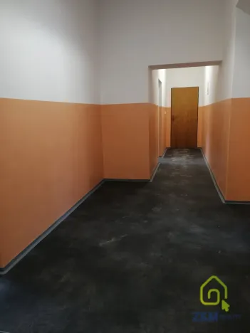 Pronájem obchodního prostoru, Sokolov, nábřeží Petra Bezruče, 26 m2