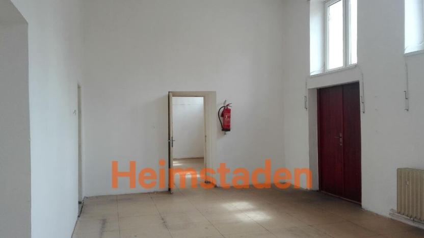 Pronájem kanceláře, Karviná - Nové Město, nám. Budovatelů, 126 m2