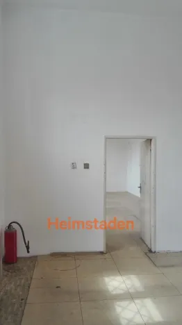 Pronájem obchodního prostoru, Karviná - Nové Město, nám. Budovatelů, 126 m2