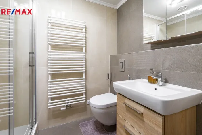 Prodej činžovního domu, Karlovy Vary, Bulharská, 635 m2