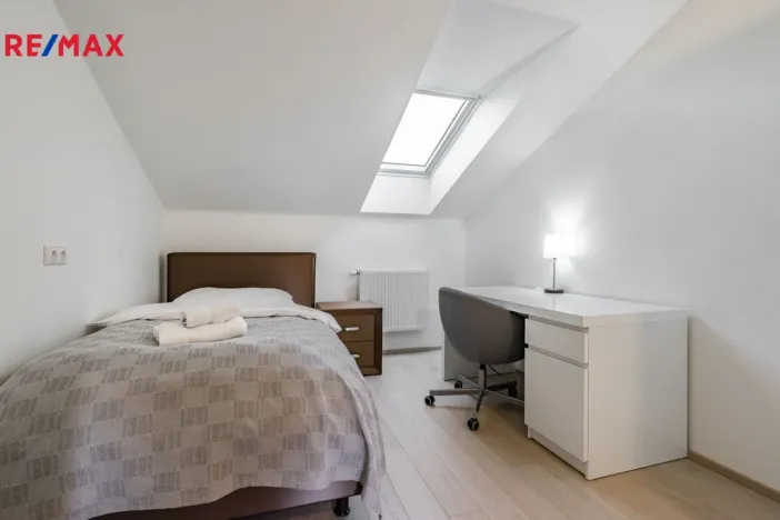 Prodej činžovního domu, Karlovy Vary, Bulharská, 635 m2