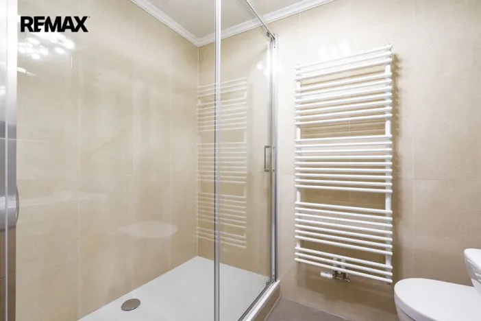 Prodej činžovního domu, Karlovy Vary, Bulharská, 635 m2