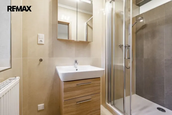 Prodej činžovního domu, Karlovy Vary, Bulharská, 635 m2