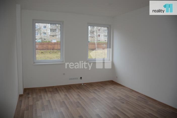 Pronájem kanceláře, Ostrov, Vančurova, 101 m2