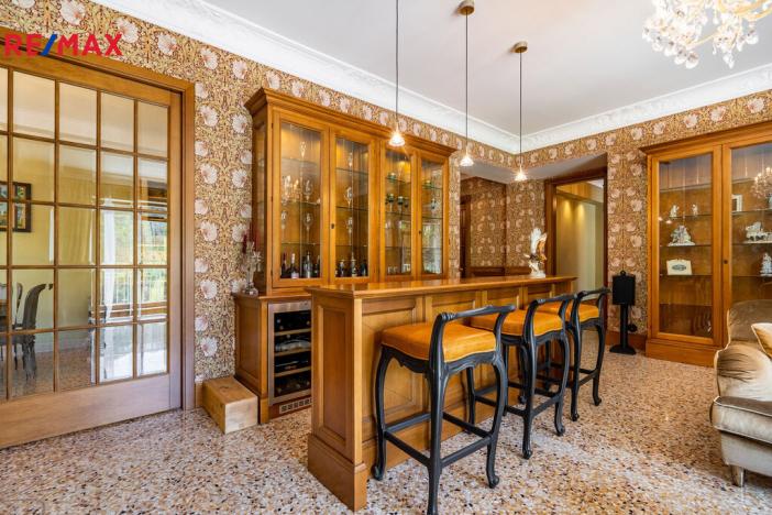 Prodej bytu 6+kk a větší, Karlovy Vary, U Imperiálu, 251 m2