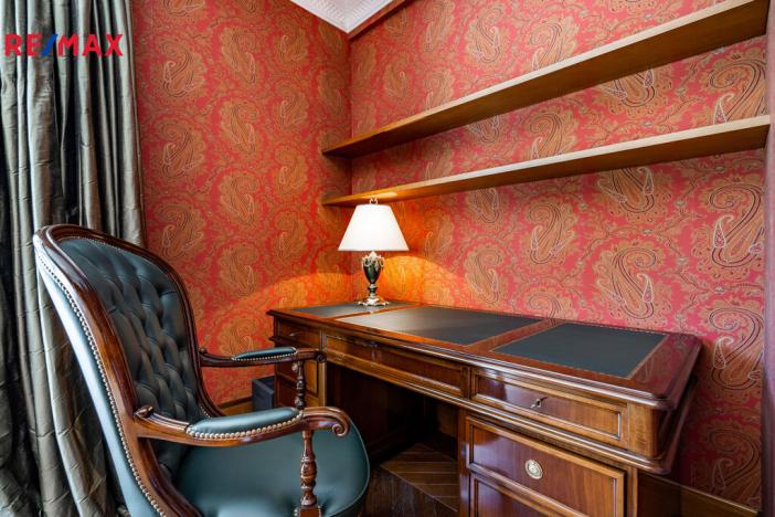 Prodej bytu 6+kk a větší, Karlovy Vary, U Imperiálu, 251 m2