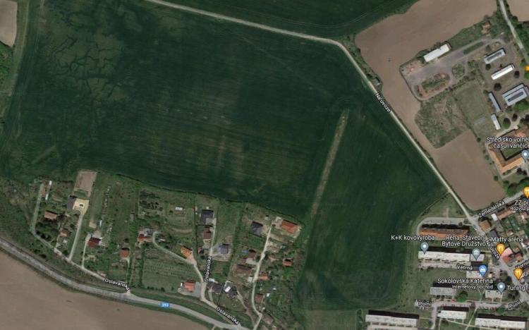 Prodej pozemku pro komerční výstavbu, Ivančice, 9402 m2