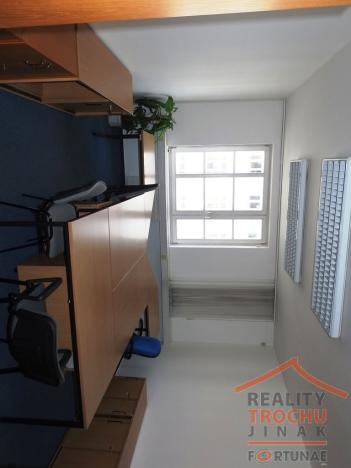 Pronájem kanceláře, Hradec Králové, Ulrichovo náměstí, 1 m2