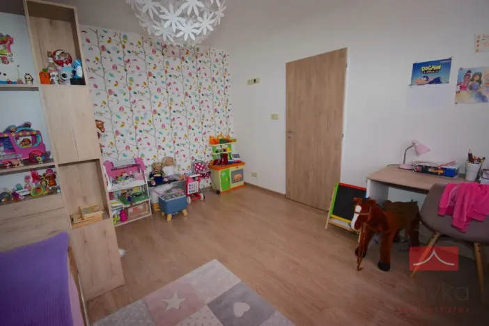 Prodej apartmánu, Oudoleň, 987 m2