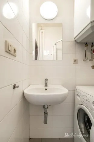 Pronájem bytu 2+kk, Praha - Nové Město, Sokolská, 45 m2