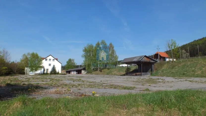 Prodej komerční nemovitosti, Strážný - Řasnice, 39598 m2