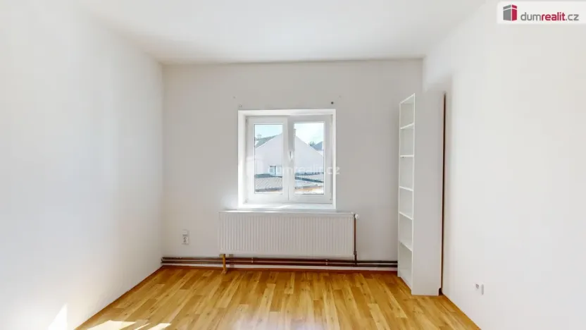 Pronájem bytu 1+1, Opava - Komárov, Podvihovská, 37 m2