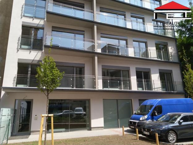 Pronájem garáže, Brno - Brno-město, 12 m2