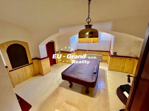 Prodej vily, Neugersdorf, Německo, Hauptstrasse, 500 m2