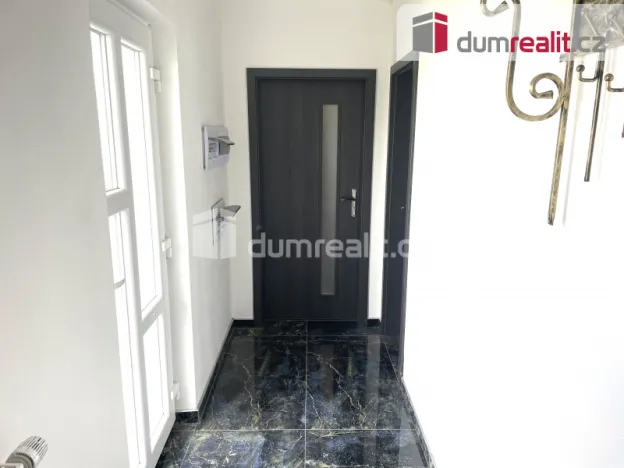 Pronájem bytu 1+kk, Hradešín, 30 m2