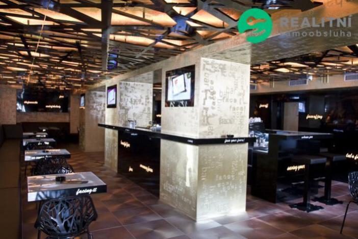 Prodej obchodního prostoru, Šumperk, Dr. E. Beneše, 1100 m2