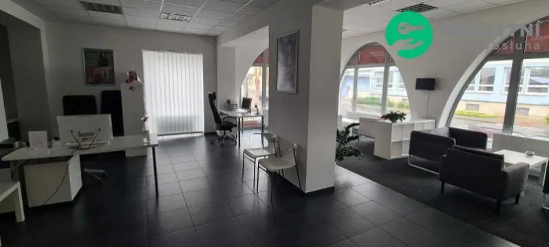Prodej obchodního prostoru, Šumperk, Dr. E. Beneše, 1100 m2