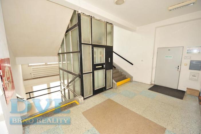 Pronájem kanceláře, Brno, Hájecká, 36 m2