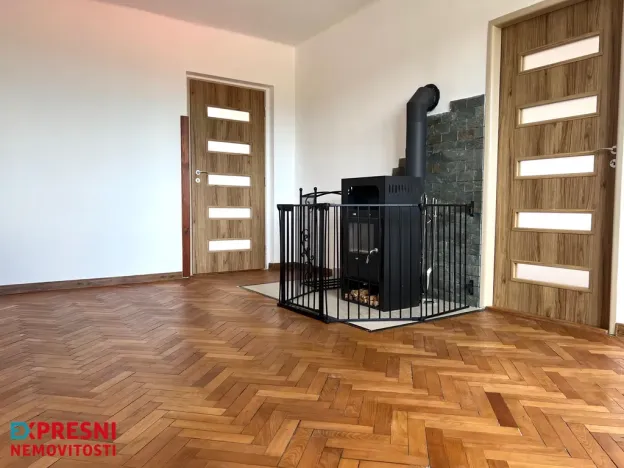 Prodej bytu 3+1, Nová Pec - Nové Chalupy, 76 m2