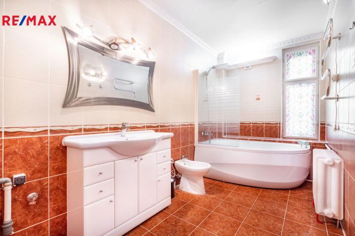 Prodej bytu 3+1, Karlovy Vary, Dr. Davida Bechera, 98 m2