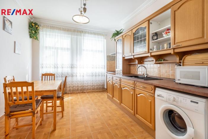 Prodej bytu 3+1, Karlovy Vary, Dr. Davida Bechera, 98 m2