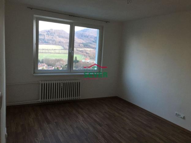 Prodej bytu 3+1, Klášterec nad Ohří, Na Vyhlídce, 70 m2