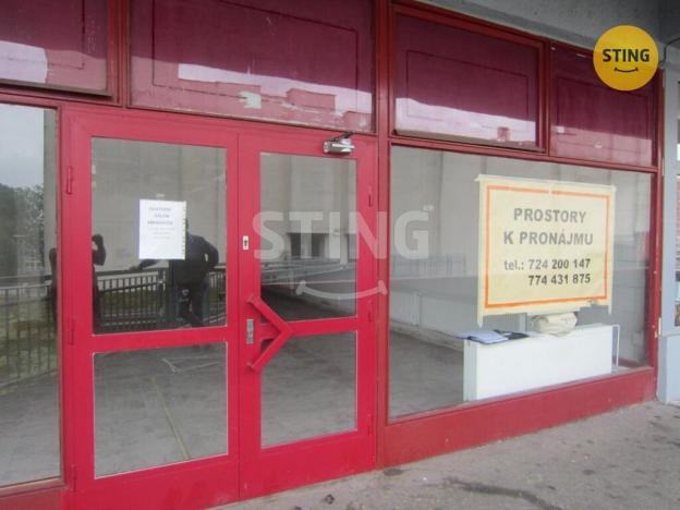 Pronájem obchodního prostoru, Karviná, tř. Těreškovové, 78 m2
