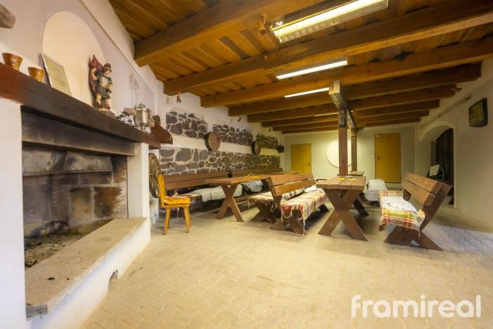 Prodej restaurace, Šatov, 1593 m2