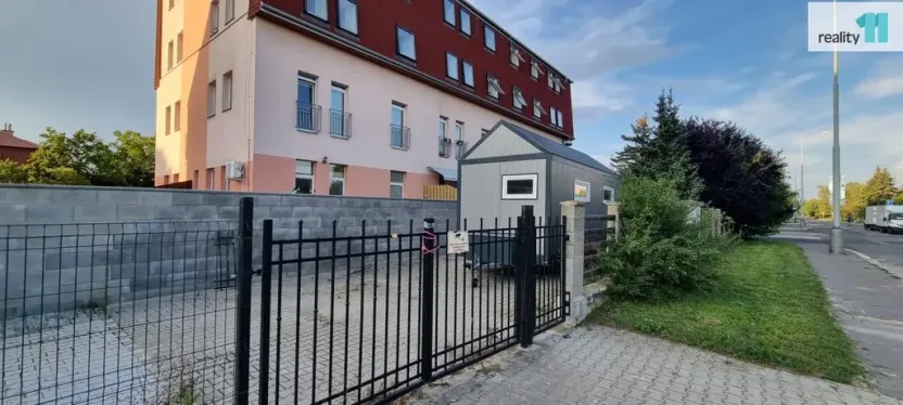 Prodej garáže, Praha 5, Lipová alej, 15 m2